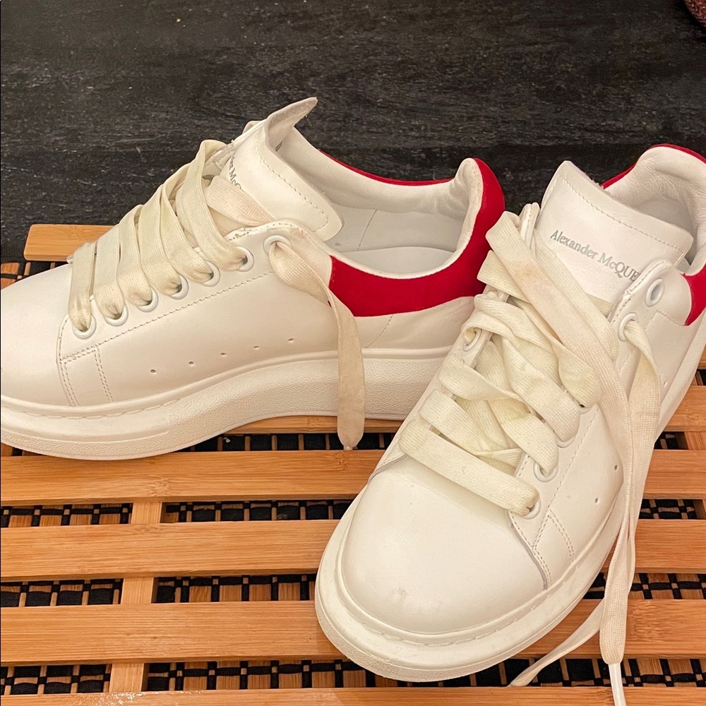 Alexander McQueen flash $179